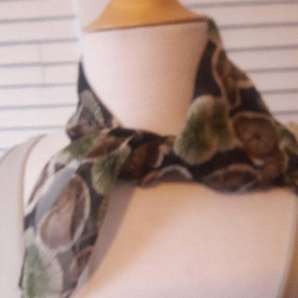 Scarf - Picture 2 of 2